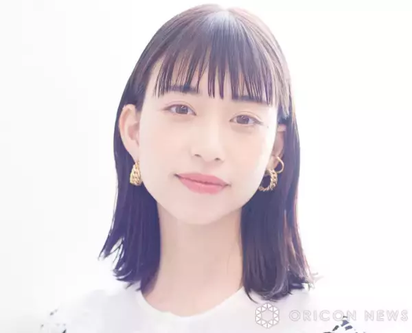 森川葵が“激変”ミニスカ網タイツ＆首輪…「可愛いすぎるでしょう」　『ガス人間』の地下アイドル姿が話題