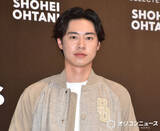 「戸塚純貴、同郷・大谷翔平のコレクション身にまとい上機嫌」の画像1