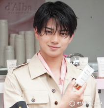 岩瀬洋志、ナチュラルな色気で魅了　普段使いのUVケアも明かす