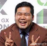 「令和ロマン・松井ケムリ、相方・くるまは「電気ぐらいよく動く」　司会に褒められ苦笑い」の画像1