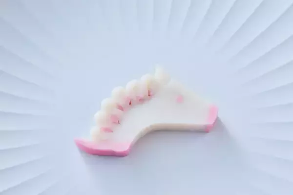 “おせちにぴったり”　鈴廣かまぼこ、2026年の干支「午（うま）」をモチーフにしたかまぼこの飾り切りを公開【作り方の動画あり】