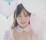 「水着姿がSNSで話題の慶大卒お笑い芸人「たまゆら学園」・わたあめりな、「夢と現実」がテーマの写真集」の画像1