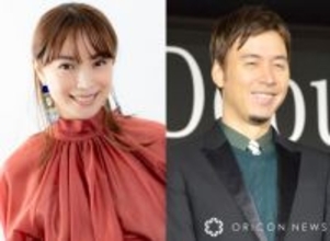 蛯原友里、夫・ILMARI＆長男＆長女と“手つなぎ”家族写真「貴重なショットですね」「素敵!!」