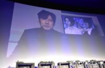 西島秀俊、サプライズで『人間標本』ジャパンプレミアに中継で登場　ロンドンで撮影中で「行きたかった」