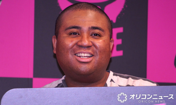 アントニー、囚人服姿のCM出演で“役作り”　鈴鹿央士「貫禄がすごい」