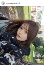 長濱ねる、“パックリ美背中”あらわな黒ドレス姿　しなやかな美ボディで魅了