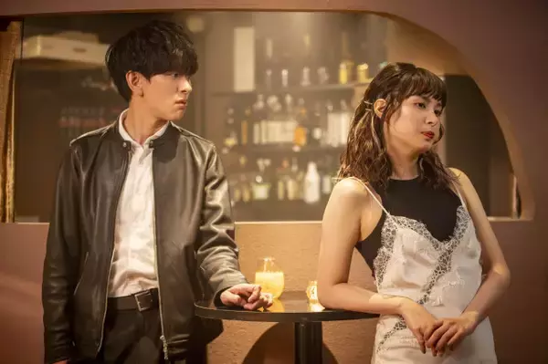 【今夜もシリアルキラーと待ち合わせ】横山裕“磯貝”＆関水渚“ヒナタ”が疑惑のパーティーに潜入　第2話あらすじ＆場面写真公開