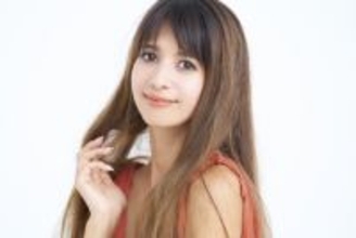 吉川ひなの、13歳モデルデビュー当時の“ショット”公開　SNS「お人形みたい」「最先端なセンス」