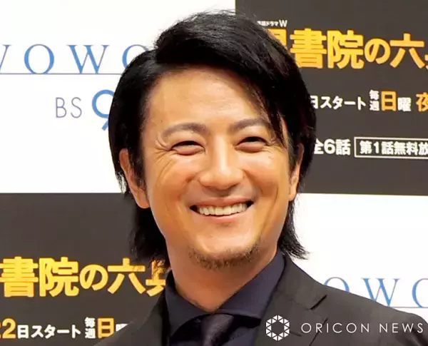 上地雄輔、若かりし頃の実母を“顔出し”で紹介　「お綺麗すぎる」「めちゃくちゃ美人」と反響
