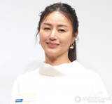「49歳・井川遥「年を重ねるのが楽しみ」　ジム通い歴30年のメニュー紹介「結構ハードにやっています」」の画像1