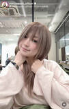 「元モー娘。矢口真里が“印象ガラリ”、ロングヘアをバッサリ切った最新ショット披露「さっぱりしたね」「お顔小ちゃいから似合う」」の画像1