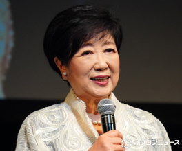 【SSFF】小池百合子知事、ショートフィルムに期待込める　白の超ロングコートで登壇