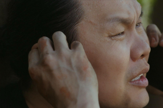『VIVANT』チンギスの“新たな姿”を公開　眉間にシワ、手には血痕…第22話で何が起きる？