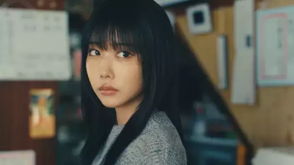 「めっちゃロングも似合う」あの、ロングヘア姿に反響「ロングあのちゃんも可愛すぎるﾒﾛｲ」『惡の華』オフショ公開