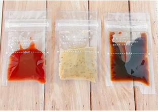 「コレ便利！」無印の“調味料用小分け袋”が再入荷　醤油、ドレッシングのほか先端を切ってお弁当のデコ用にも