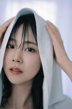 ハン・スンヨン、KARA20周年に向け10年ぶり写真集　アーティストの顔とナチュラルな素顔の二面性がテーマ