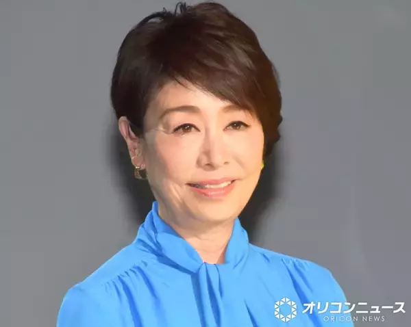 安藤優子、トレンドの“ポロシャツ”使ったラフな私服コーデを披露　デニムは新調「わぁ～カッコ良い～」「ジーンズの似合う優子さん憧れます」