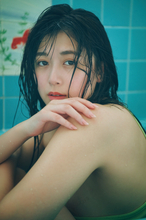 “3年間の沈黙を破り”北向珠夕、グラビア復帰　手ぶらカット＆大胆なTバック姿を披露