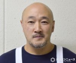 韓国の衣料品店が“くまだまさし”だらけ　謎の”くまだまさしレイヤード”に妻＆娘が苦笑「世界がやっと追いついた！」