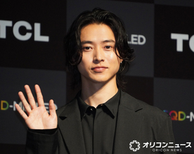 山崎賢人、超大型テレビ贈られる「すごっ…」感嘆の声あげる
