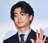 「伊藤健太郎、LGBTQ題材のドラマで同性カップル演じる　完成披露イベントに登場「“生感”を意識した」」の画像1
