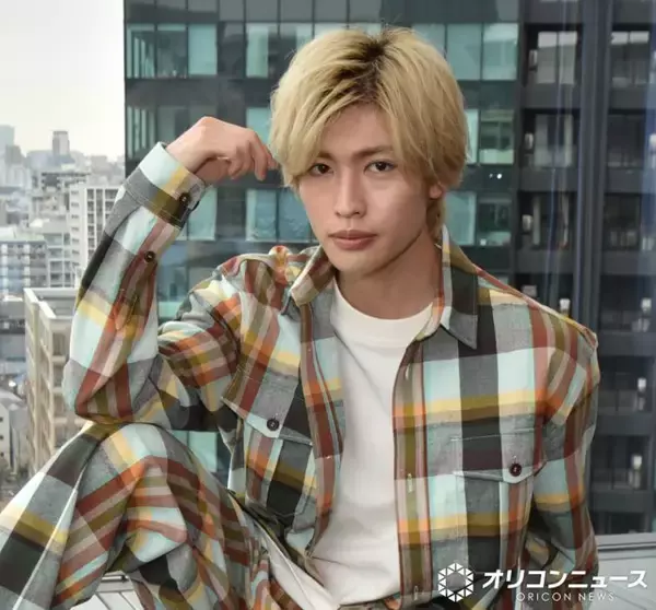 増子敦貴×簡秀吉×冬野心央、DAZNの思惑通りとなった特撮ファン歓喜の3ショット公開「ヨホホイ供給ありがとう」