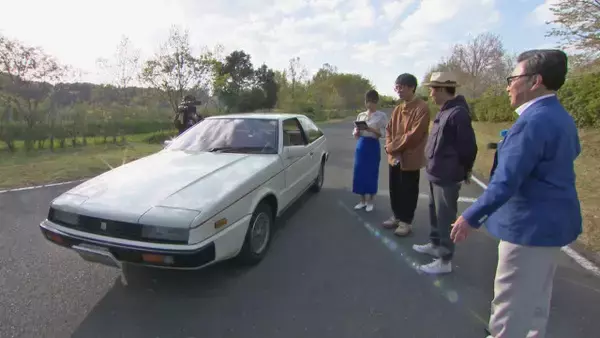 約45年前・いすゞ“名車”の内装　世界的デザイナーが絶賛「びっくりしますよ！」「ものすごくお金かかってます」
