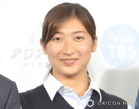 【競泳】池江璃花子、ミニ丈ルックのお出かけコーデに反響　バッグには“ラブブ”「おしゃれさん」「モデルのスタイルですね」「かわいい」