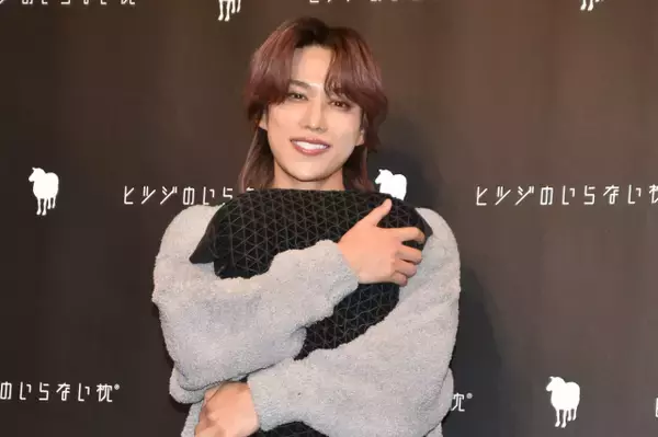 Kis-My-Ft2千賀健永、お気に入りのMyパジャマでイベント「ちょっと恥ずかしい…」　ベッドでガチ寝