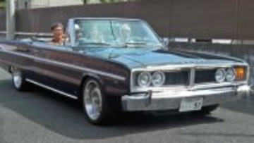 所ジョージ、“旧型アメ車オープンカー”に乗り続ける理由　おぎやはぎ感心「やっぱ画になるなあ…所ジョージ」