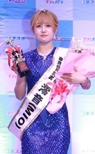 身長148cmのミニマムグラマー・澪音（MIO）、今年グラビアデビューで『ミス東スポ2026』審査員特別賞に輝く