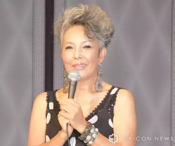 "ピーター"池畑慎之介、熱海の別荘をルームツアーで紹介「ギャラリーみたいで素敵」「センスが良すぎて」