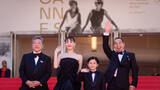 「【カンヌ映画祭】綾瀬はるか、肩見せブラックドレスで圧倒的存在感　千鳥・大悟は“宣言通り”エスコート」の画像1
