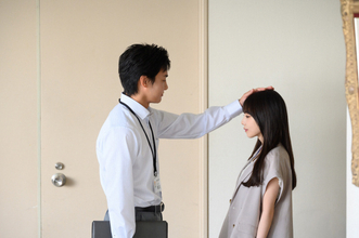 同僚と“一線”を越える…　その後の男性の反応にSNSやきもき「ちゃんとクズｗ」「ダルい男すぎてえぐい、笑」『溺愛カレシの作り方』第1話【ネタバレあり】