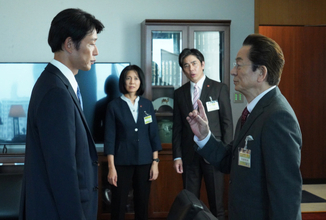 『相棒25』初回、杉下右京の“珍しいシーン”が話題「史上初めてでは???」