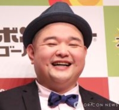 内山信二、愛娘2人“顔出し”ショット　長女の4歳誕生日を妻が報告「えー はやーい！」「可愛すぎます」