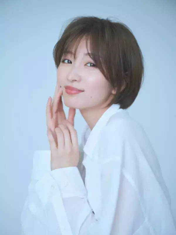 岡崎紗絵、松村北斗が25年間片思いを続ける“ヒロイン役”　ドラマ『告白－25年目の秘密－』出演「丁寧に、大切に、演じていきたい」【コメント全文】