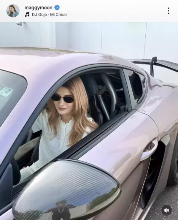 マギー、愛車ポルシェ『GT4RS』とのクールな近影　“リアル女神”な写真に反響「カッコ良すぎる」「壁紙に使えそう」