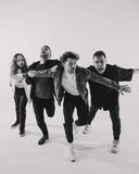 「『ばけばけ』ヘブン役のトミー・バストウ、実は英ロックバンドのボーカル　来日ツアー即完売、追加公演＆松江SPイベントへ」の画像1