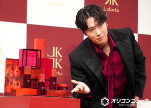 Snow Man宮舘涼太、朝起きたときから「ショータイム」　会見中に起動したSiriにツッコミも