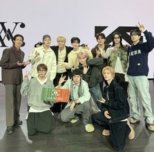 松下洸平、韓国・YG本社に日本メディア初潜入　TREASUREが案内＆2曲披露