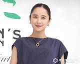 「27歳・堀田真由、薬指に輝く大きな指輪＆ウェディングドレス姿に反響「めちゃくちゃ美しい」「純白似合いすぎます」」の画像1
