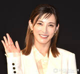 「43歳・加藤あい、美の秘訣を明かす　食事＆睡眠＆運動の「3つのことを大切にしています」」の画像1