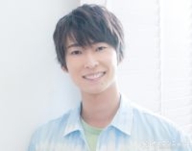 “まことお兄さん”福尾誠、“娘”に逆上がり指導　メガネ姿のパパ役に「やばい…！」「素敵すぎます」