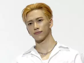 INI池崎理人、“平成質感”写真に反響「パパも昔はかっこよかったんだぞのそれ」「絵になりすぎ」