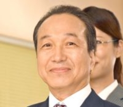 小日向文世、“息子”との2ショット「仲良し親子」「なにこの可愛い人たち」