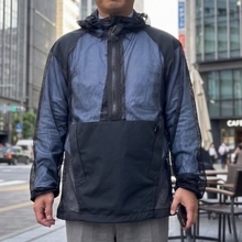 ビジネスパーソンの天敵、上司じゃなくて虫だった？　洋服の青山、顔まで覆える”着る虫よけ”を発売