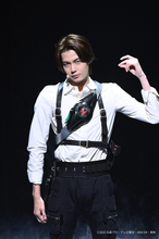 『仮面ライダーゼッツFS』ステージフォトが解禁　夢の世界に生きる莫の運命は？　ノクスとジークは最大の脅威を察知