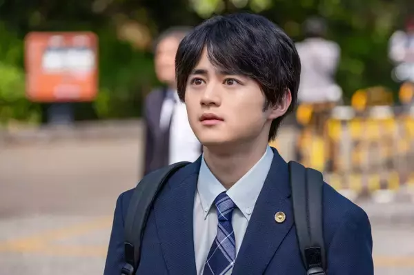 鈴鹿央士“泰地”、型破りな法廷バトルが開幕　テレ東新ドラマ『リーガルビート』24日スタート【あらすじ】