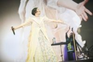 坂本真綾、30周年記念ライブ　2万3000人と辿ったこれまでの歩み【ライブ写真多数＆セトリ】